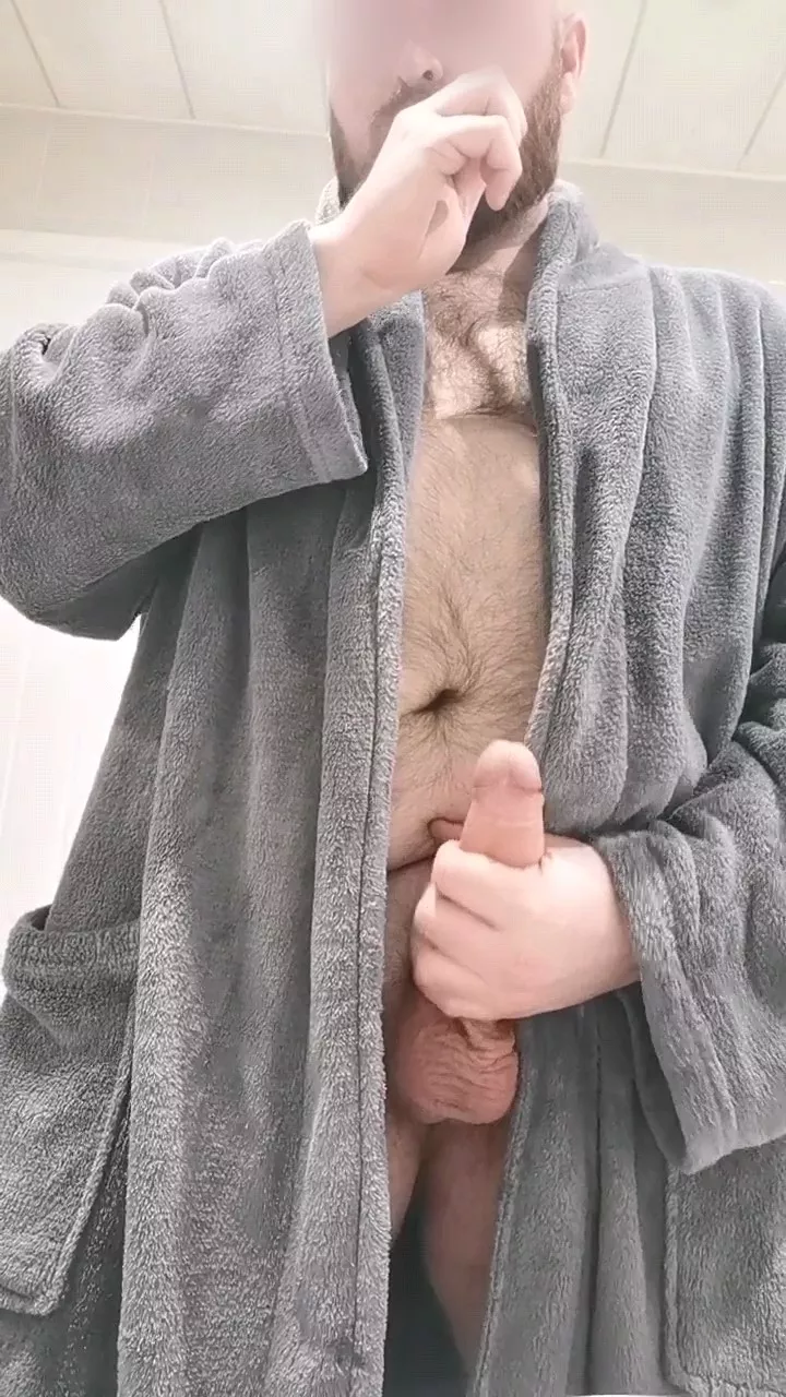 I was feel a little horny this morning posted by Grizzly-Red-Beard