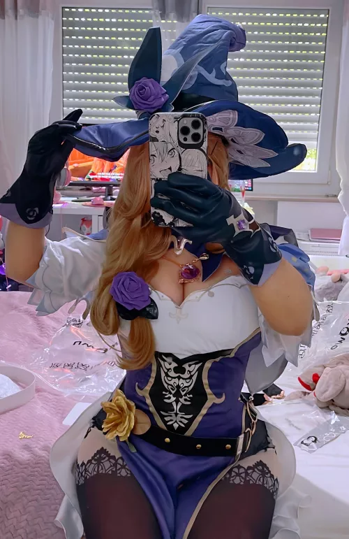 I was going over a flu so I didn’t show my face - But here is my Lisa cosplay by me aka Niniitard by Niniitard