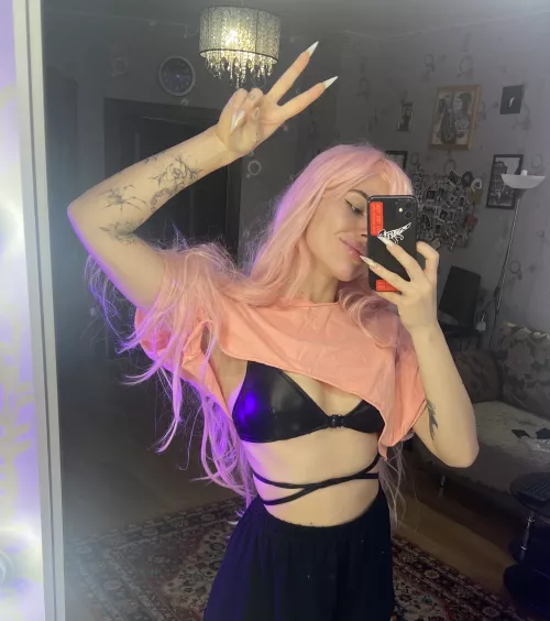 I was insecure about my body my whole life until I realised that people on Reddit appreciate it... thank you ❤️ by Comprehensive_Way660