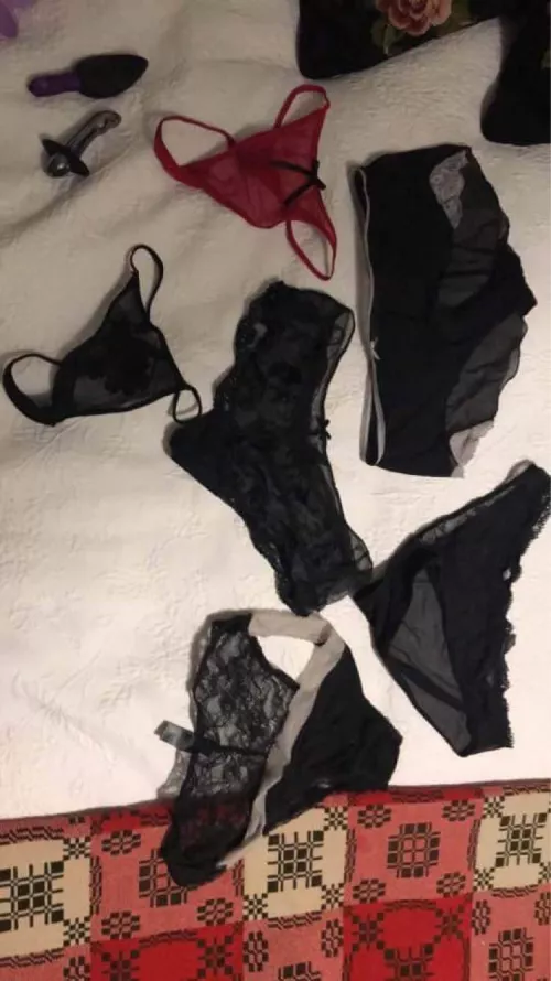 I went to visit my friend's house and found this in his parents' bedroom , his mom would looks amazing wearing them by malrevn