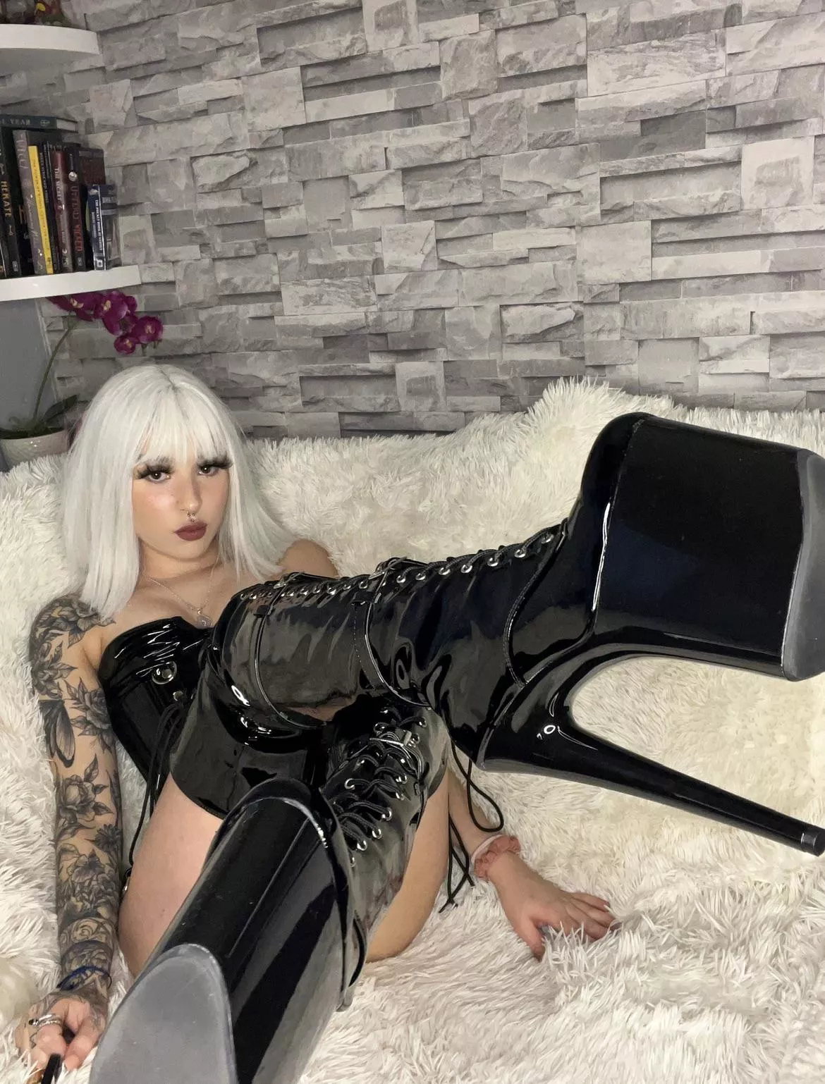 I will gladly make you gag on my heel [domme] posted by notvicii