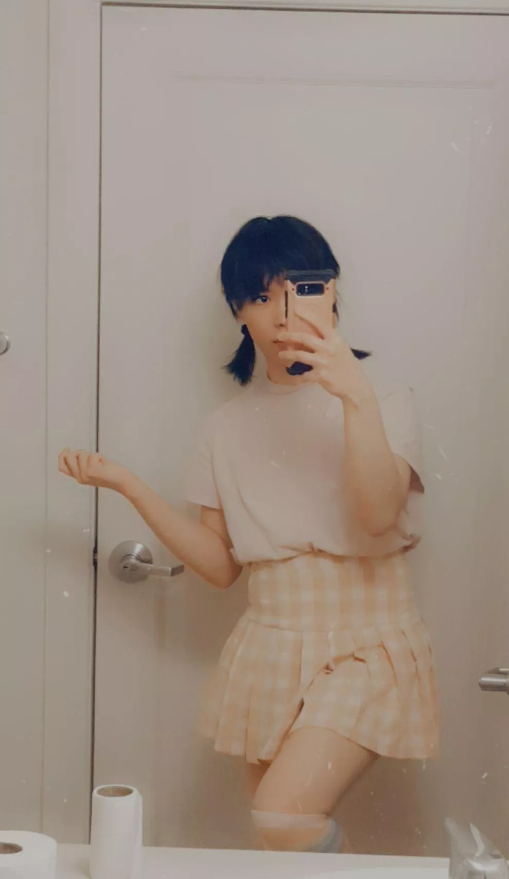 I wish I could dress up feminine all the time! posted by Pinnoki