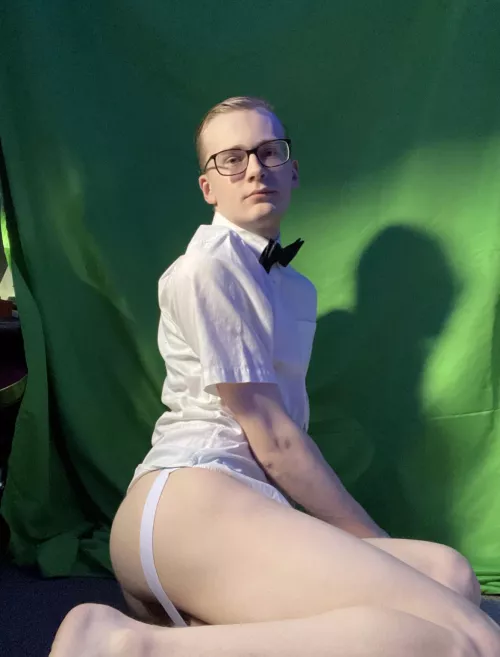 i wish i was bouncing on someone’s cock rn by No-Independence-965