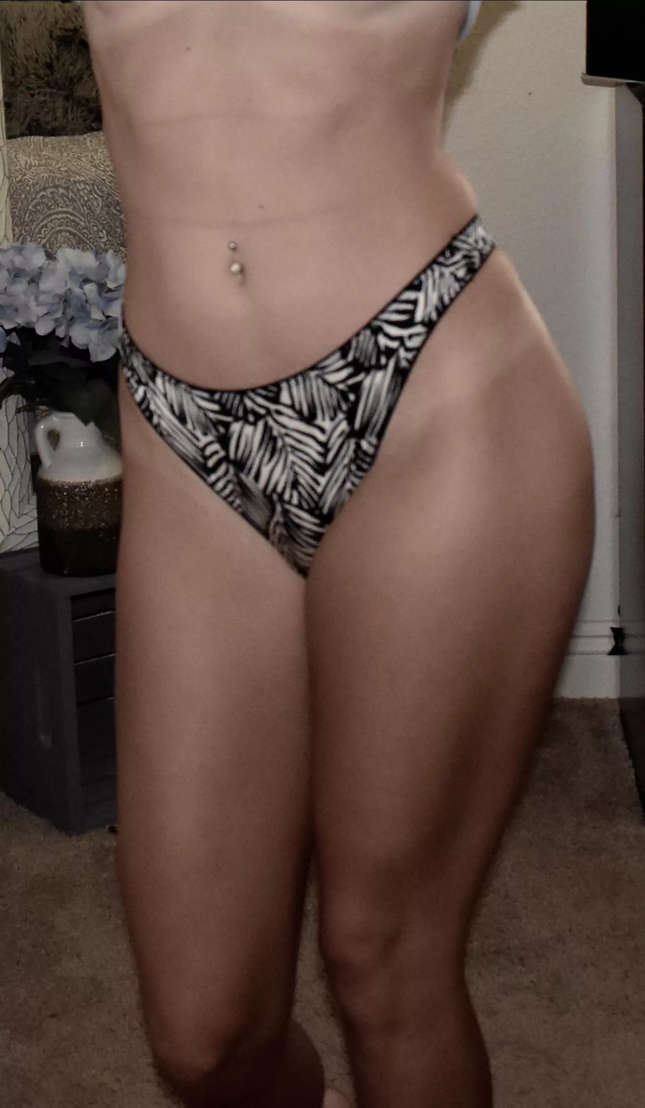 I wish this pic was a little more clear, but I still love it posted by toe-tallyseductive