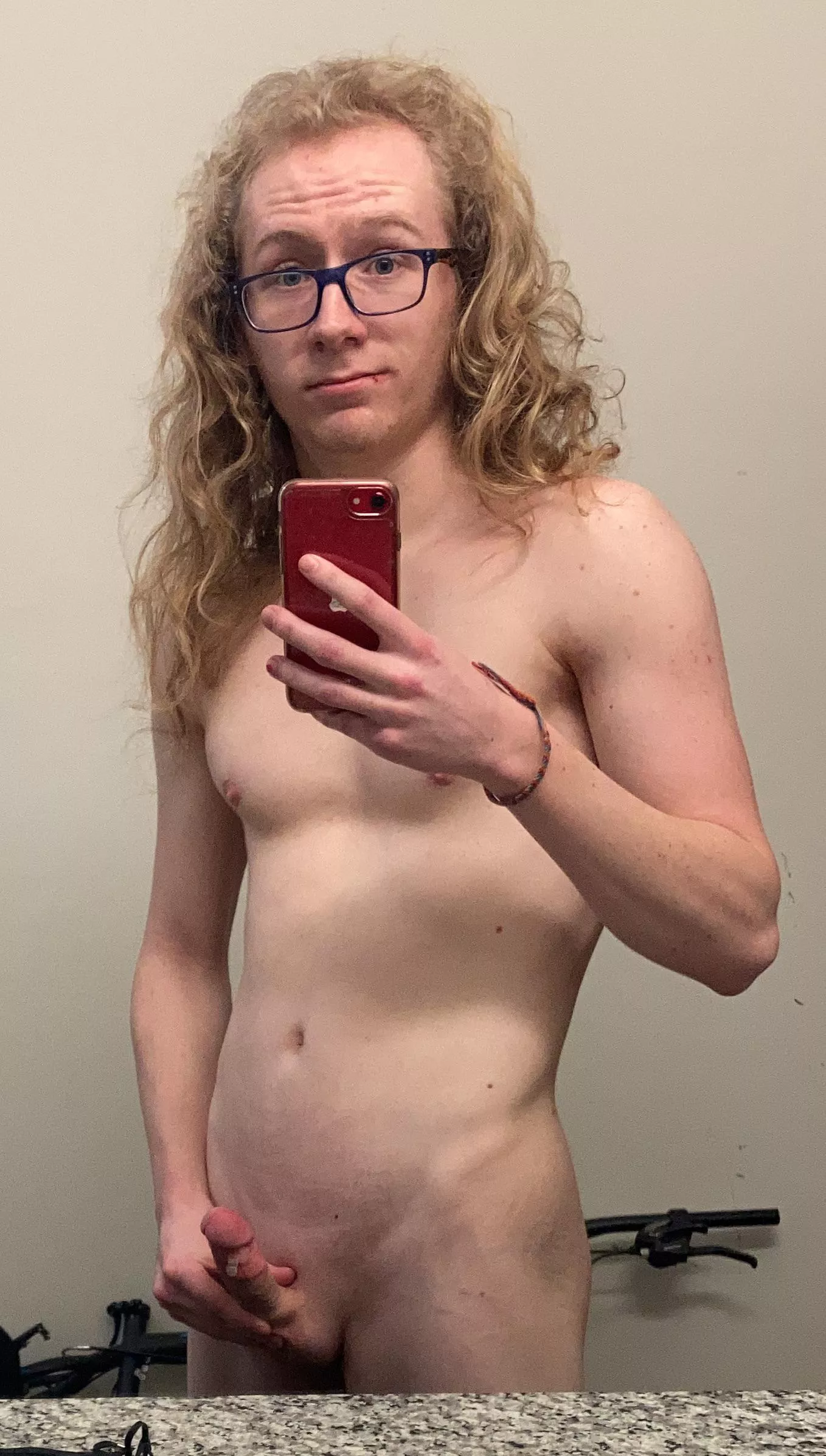 I wonder if any straight guys would fuck my ass 🙈 posted by SIuttyfemboy