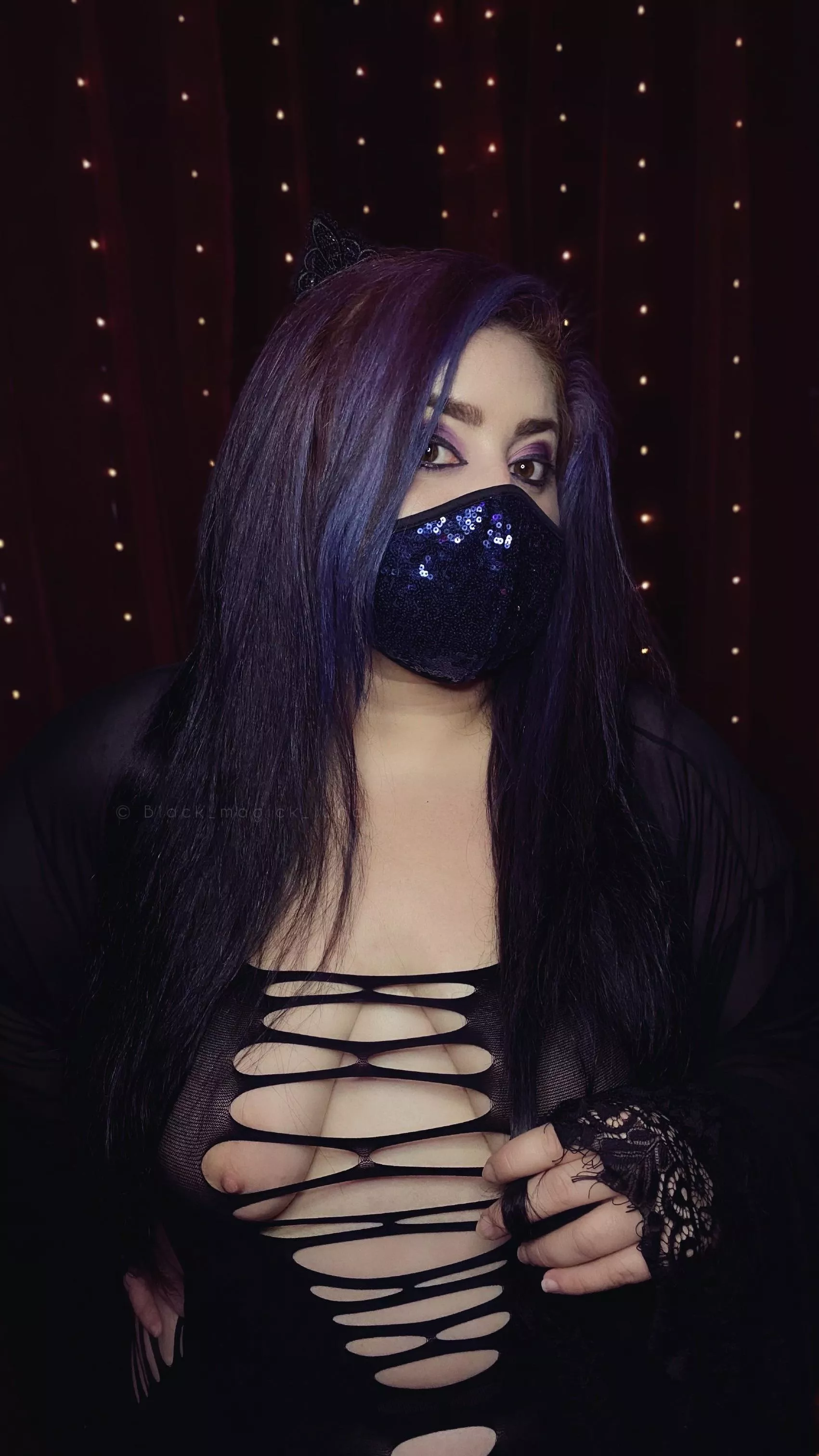 I wonder if anyone would notice if I went out like this! posted by Black_Magick_Luna