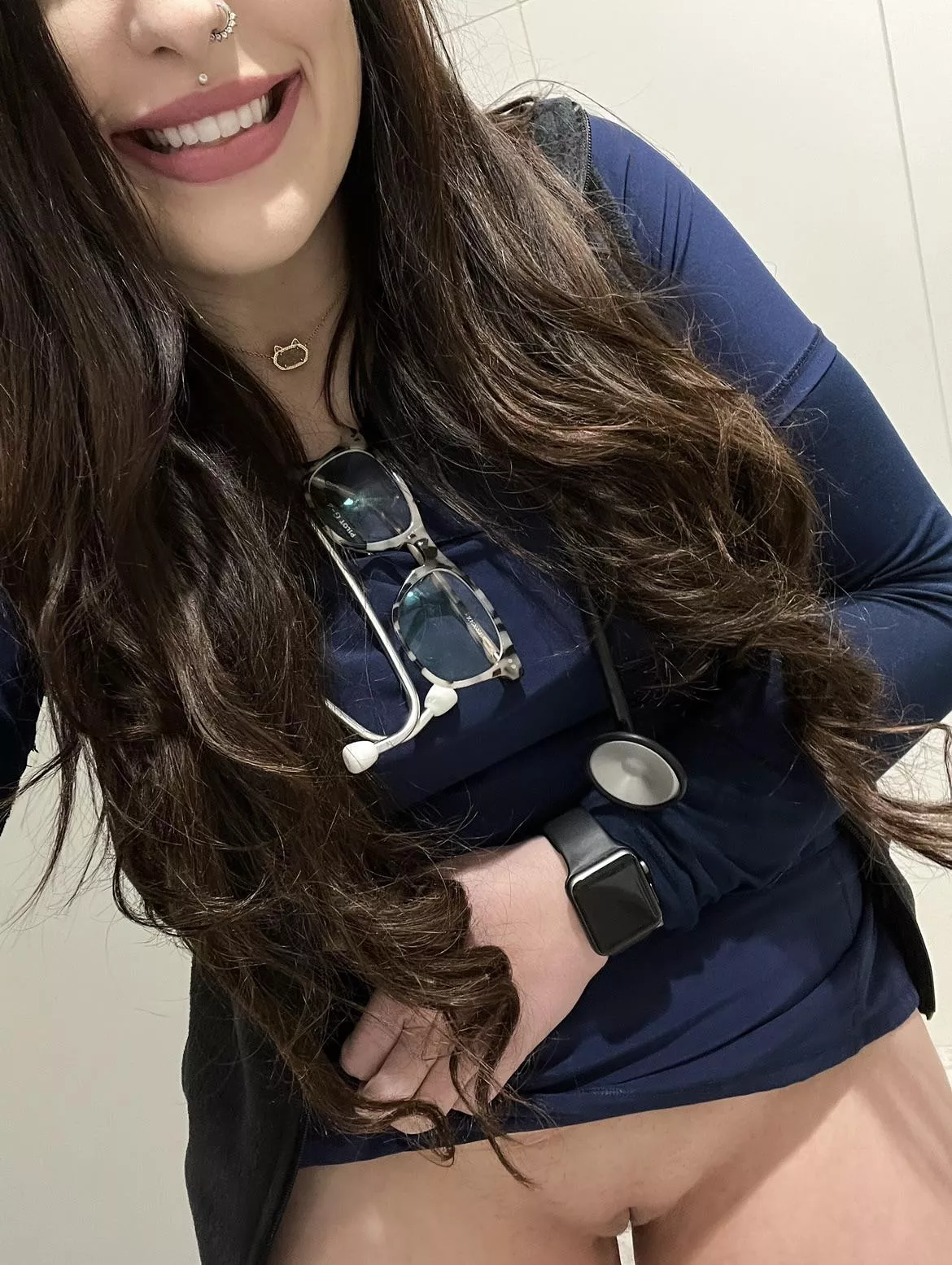 I wonder if my patients can tell I’m a brat? 🤔😏 🙊 💋 happy Monday! posted by korethekitty