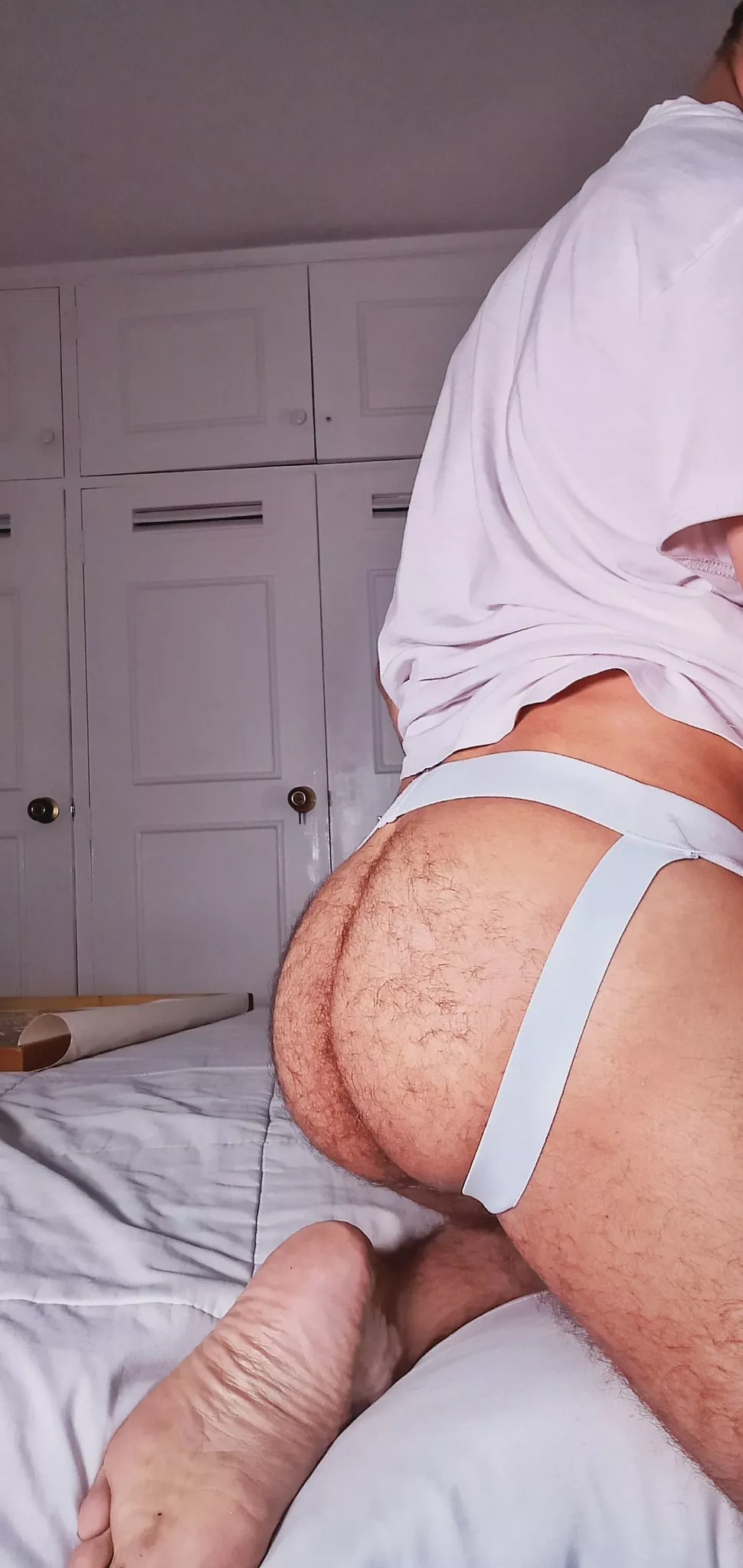 I wonder if you would eat my ass... 😈 posted by bonjour_carl