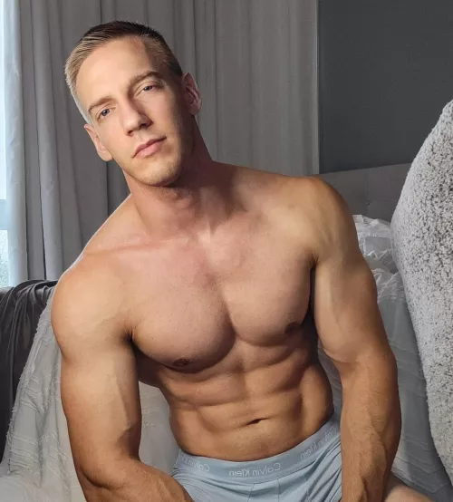 I wonder what's goin throught your mind 💭 by John_fitness91