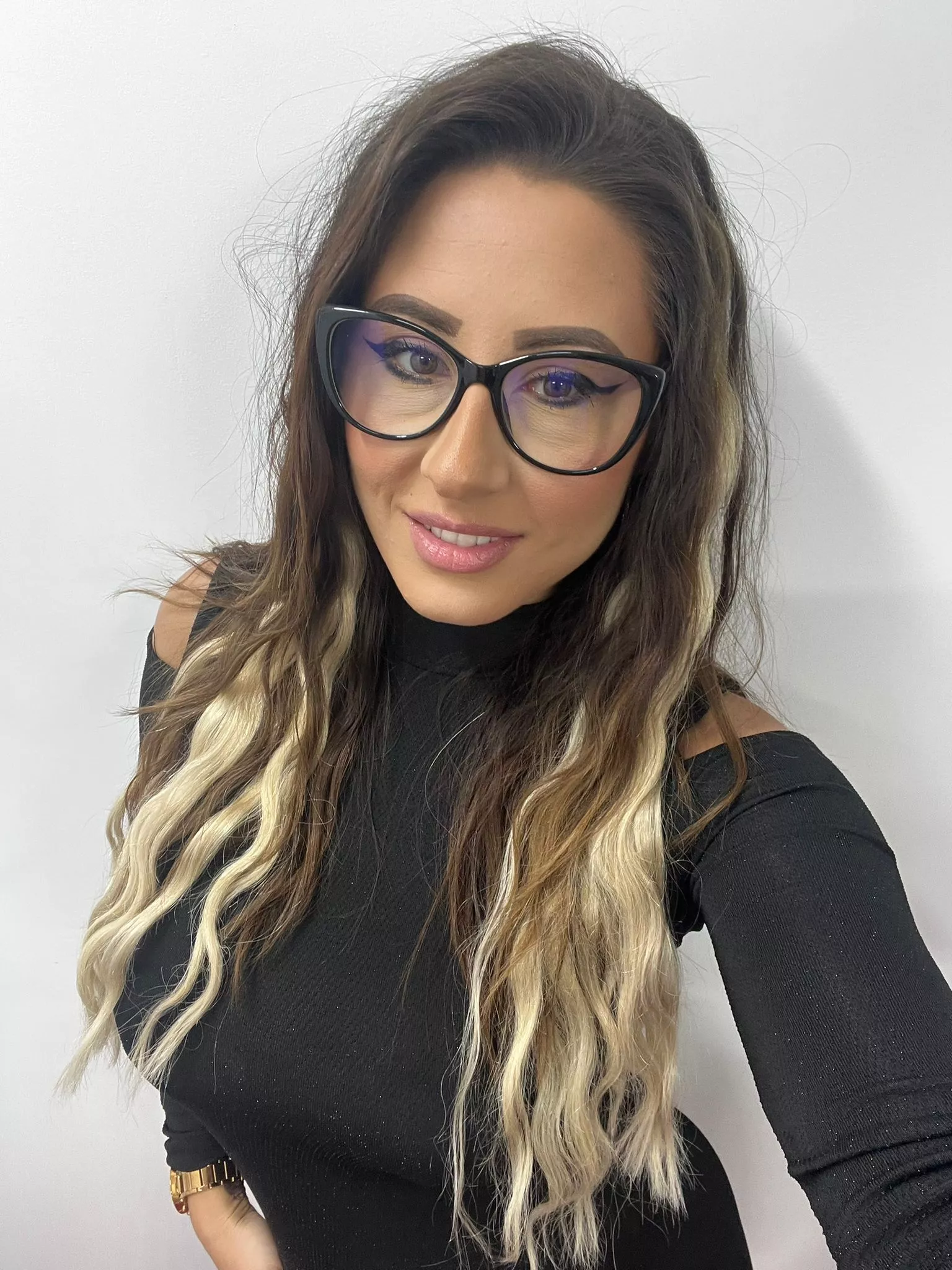 I would like to make my glasses white! Can you help? posted by GarnerMonica