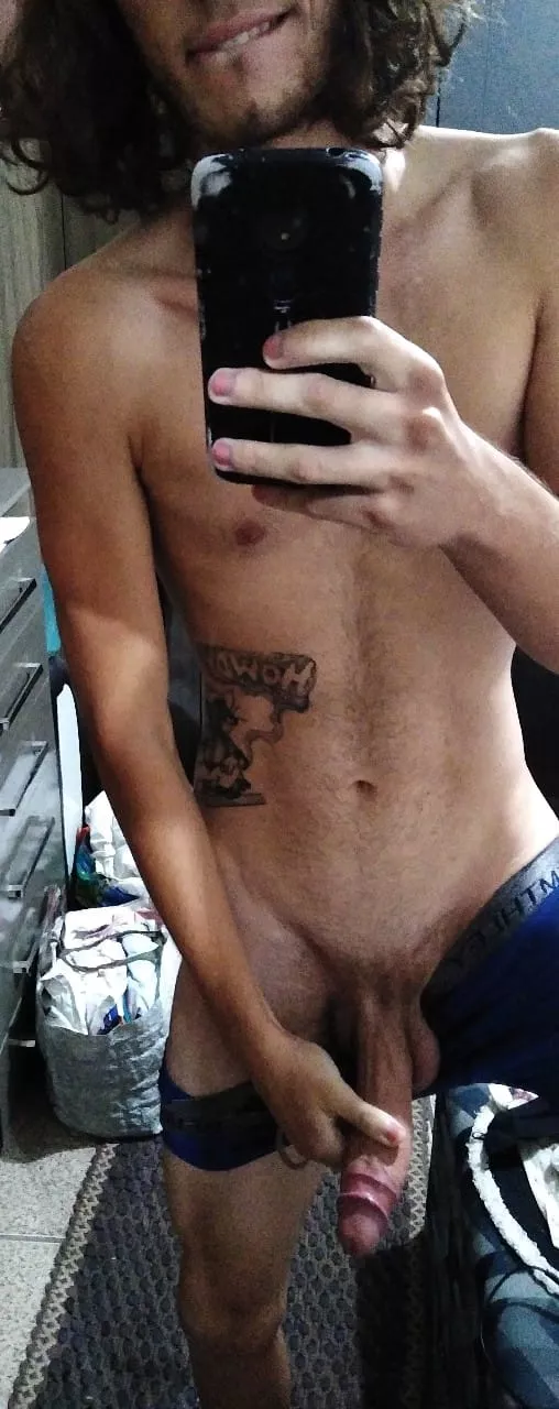 I(21y) am really fond of this pic😳 posted by BiggusPintus