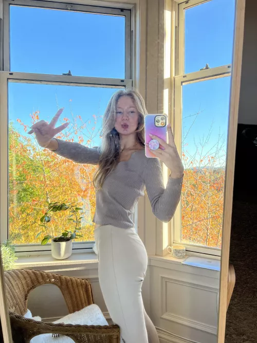 I’d kiss you all day long 💋[F] by librarosebud