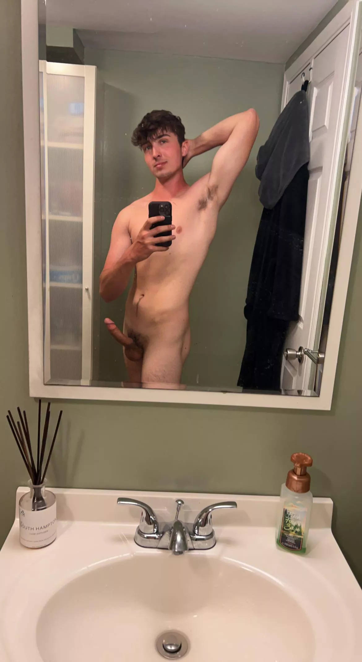 I’d let you stuff your face in my armpits posted by sadboycad