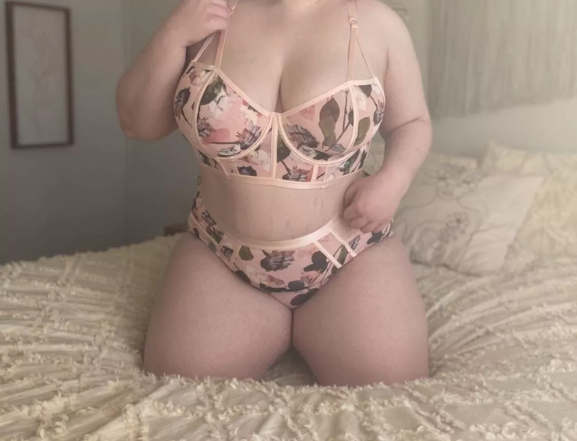 I'd love for you to use me as you please😘 posted by Isabella_Mae98