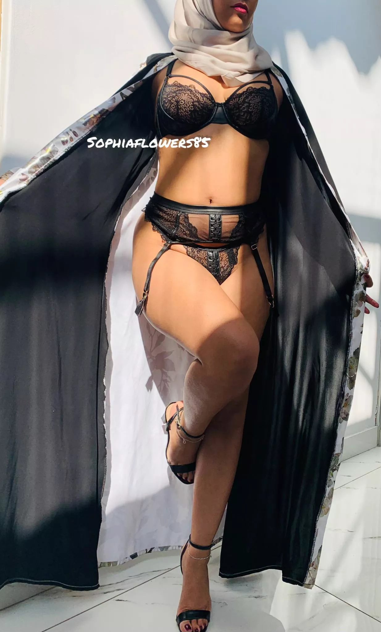 I’d love this to be drawn please posted by SophiaFlowers85