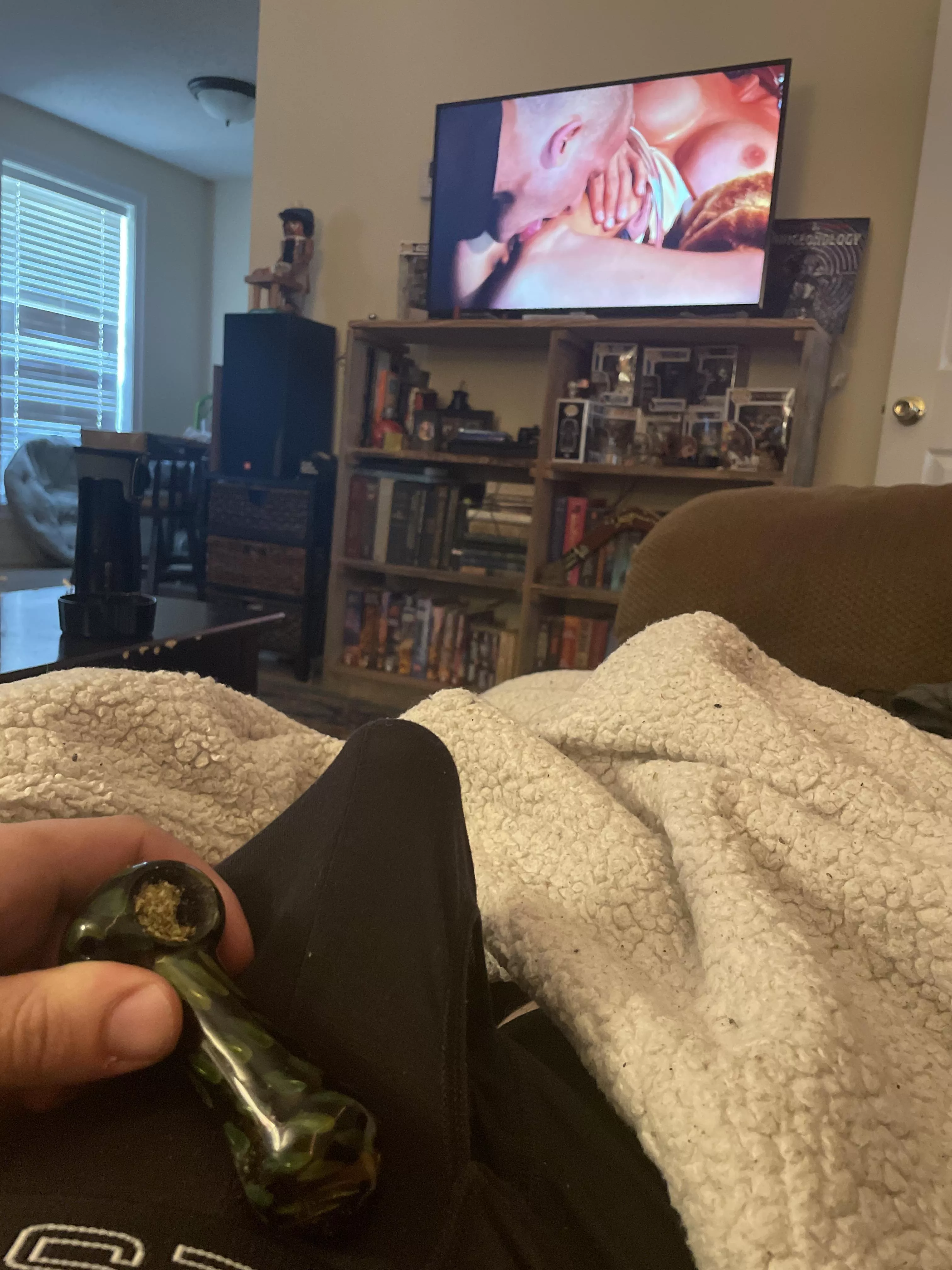 I’d love to have someone here spending the day with (m)e. I can think of so many things to do ;) posted by BraynHamFFW