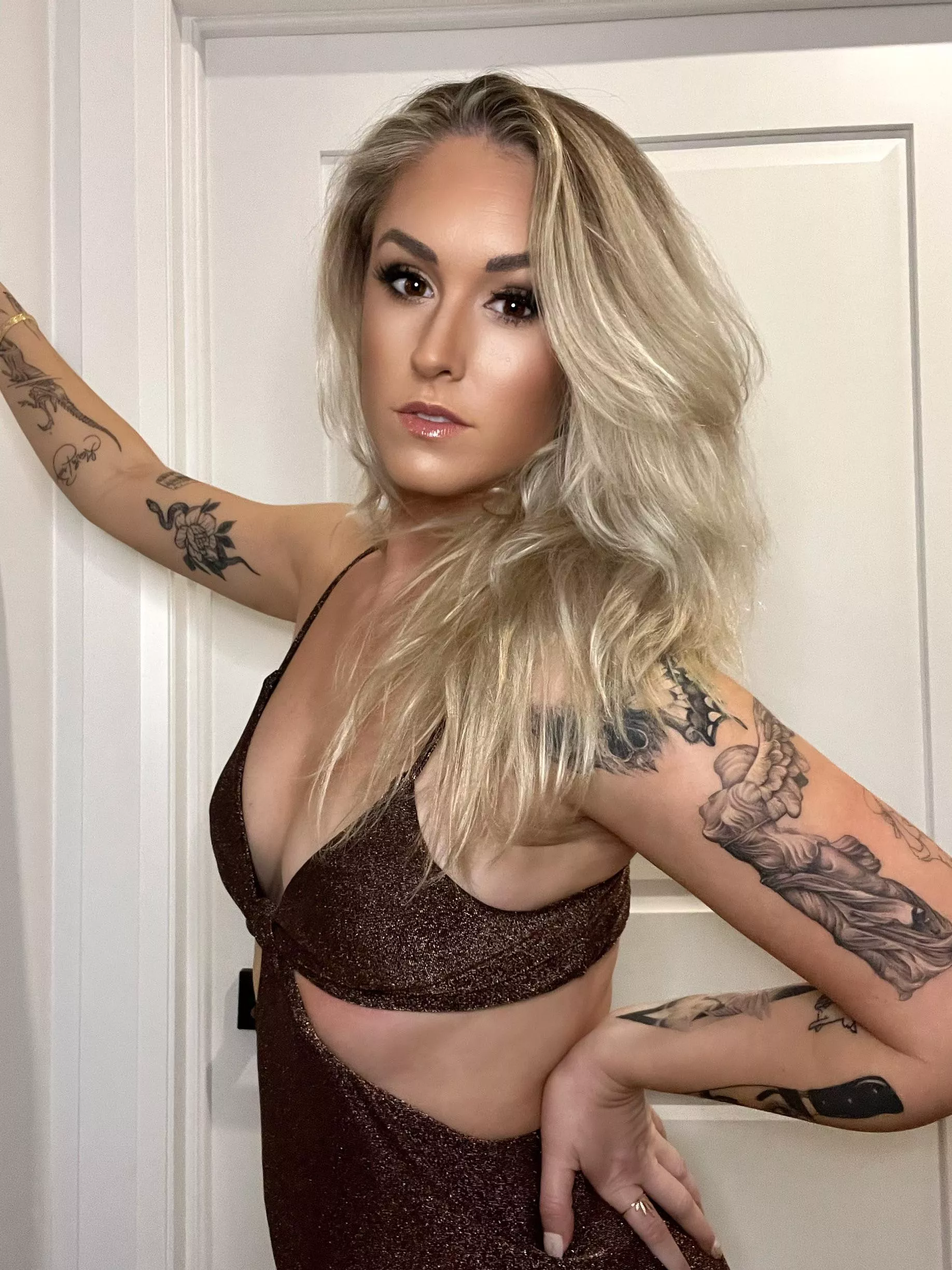 Id love to show you more… 😘👇👇 posted by hey-its-m