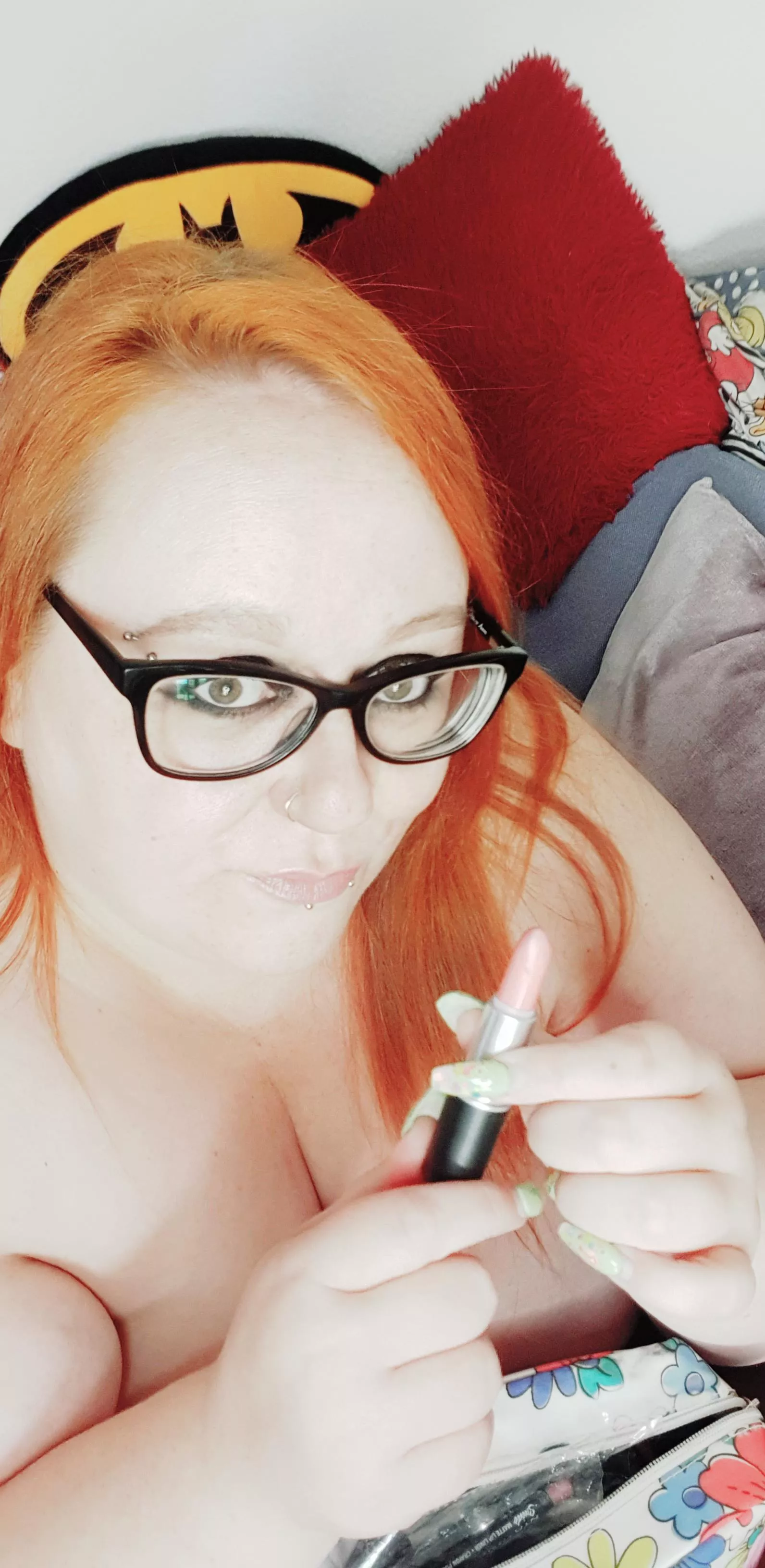 I'd rather get my hands on your pink lipstick posted by Feliciadeliciabbw