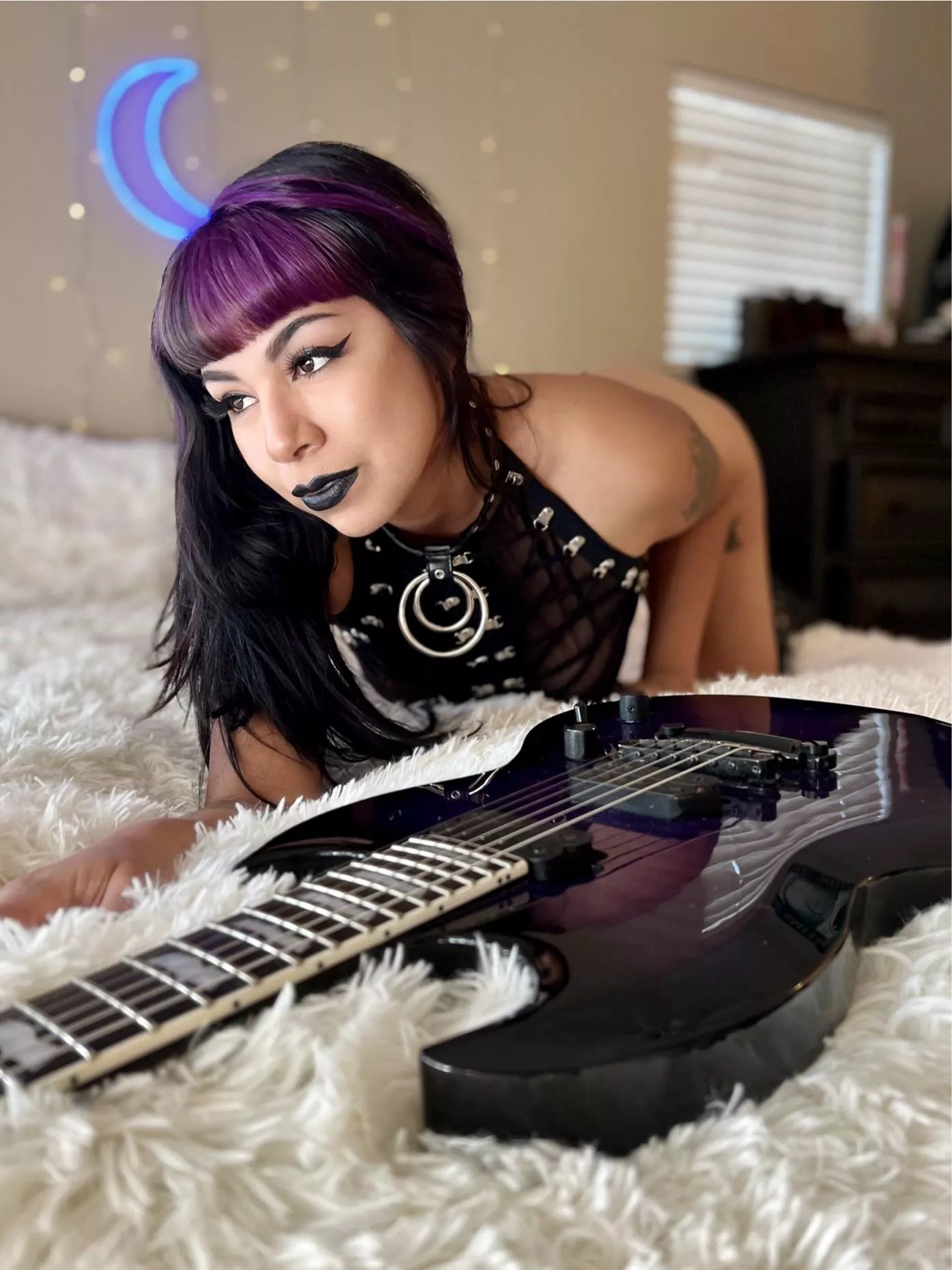 I’d rather you bend me over 😈 posted by xnothingxnowherex