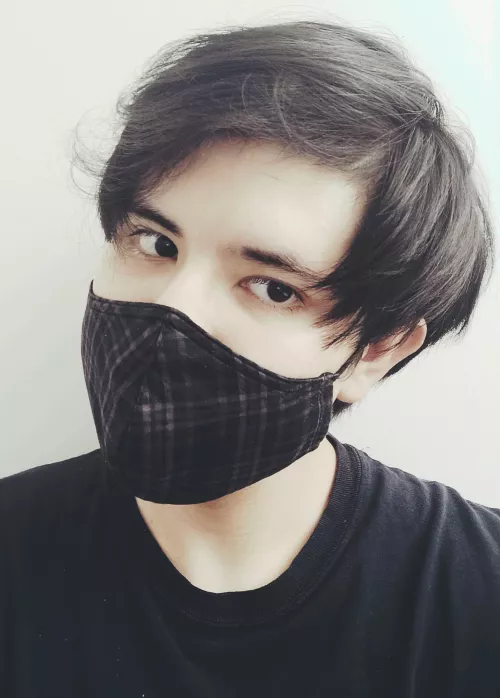 idk if this is r/femboy worthy but here goes 👉👈 wdyt? qt pretty boy/kpop boy? by Linky-theFemboy