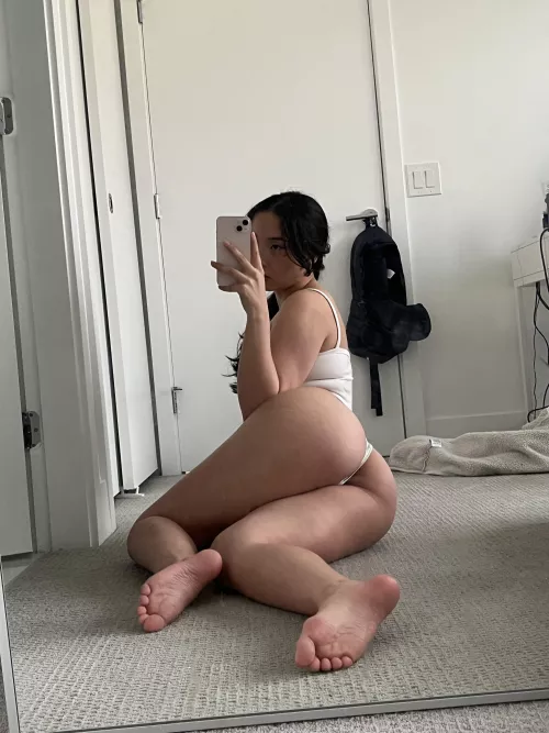 idk trying new angles what do u think by wooziio