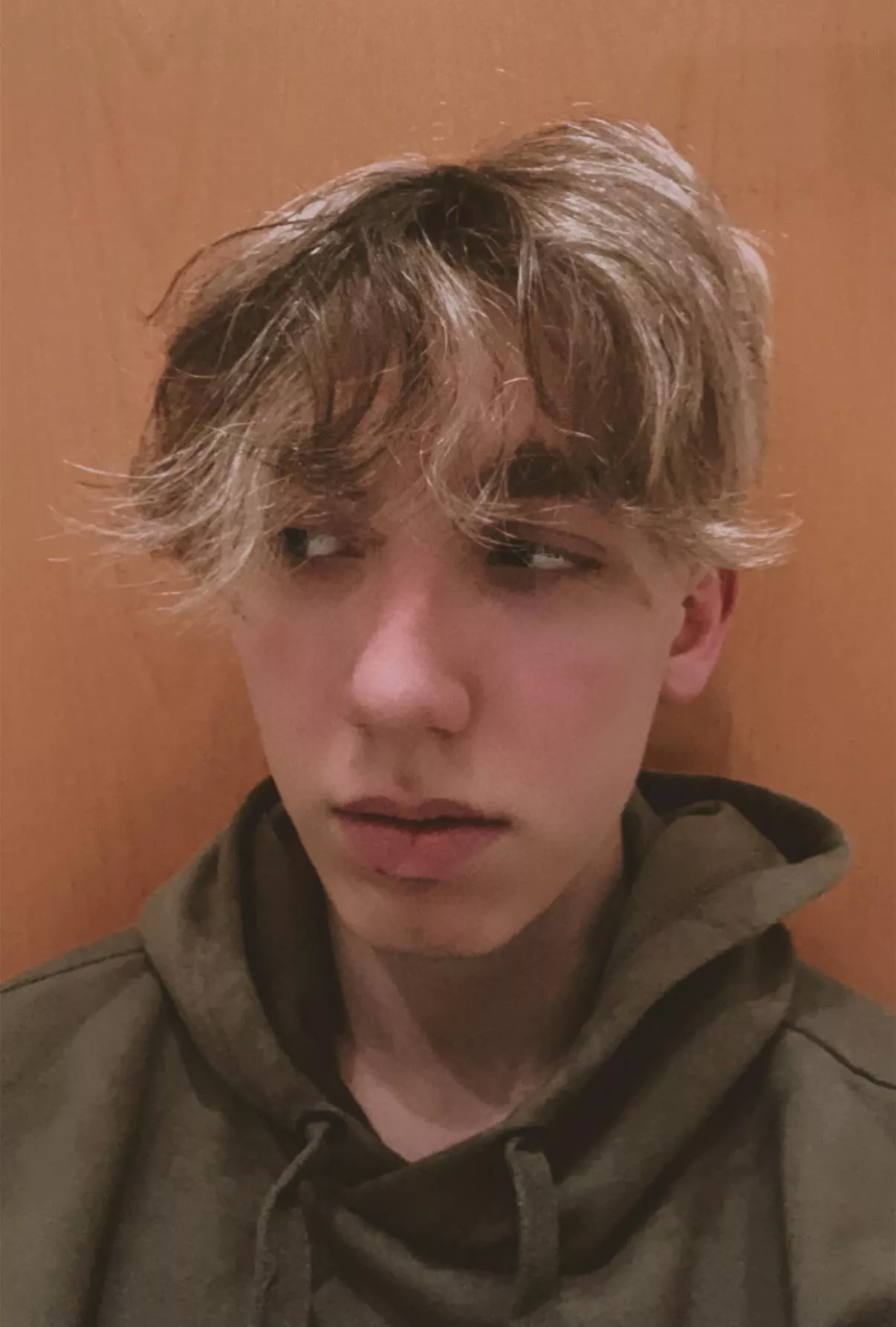 Idk what games to play rn posted by SnowIsGayx