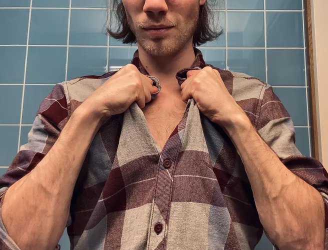 Idle hands... by Jo_goesw