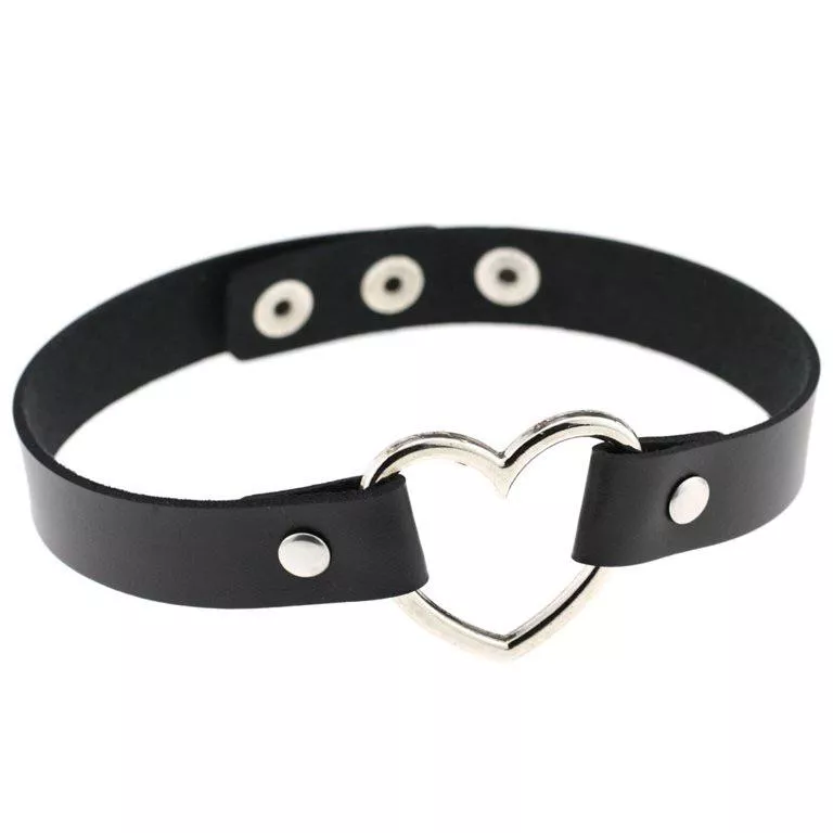If a girl wears a choker like this is she implying that she is into bdsm? Am I over thinking and it’s just a regular necklace lol? posted by c925