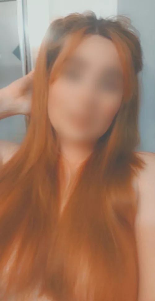 If I could be anything in the world I would want to be a teardrop because I would be born in your eyes, live on your cheeks, and die on your lips.-MS by borderlinesuccubus