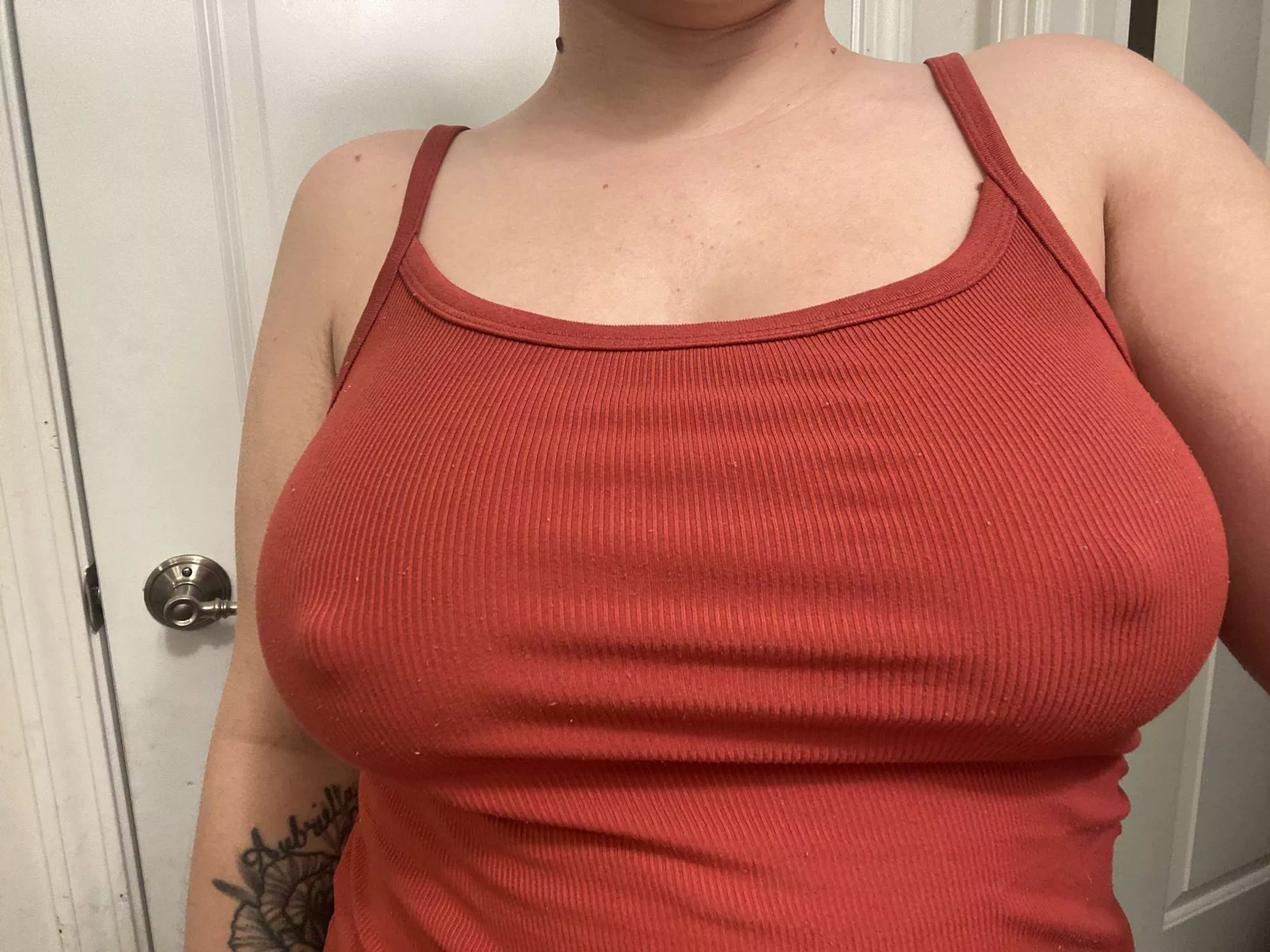 If I wasn't working I'd wear this all day 💕😘 posted by RaelynnandKylie