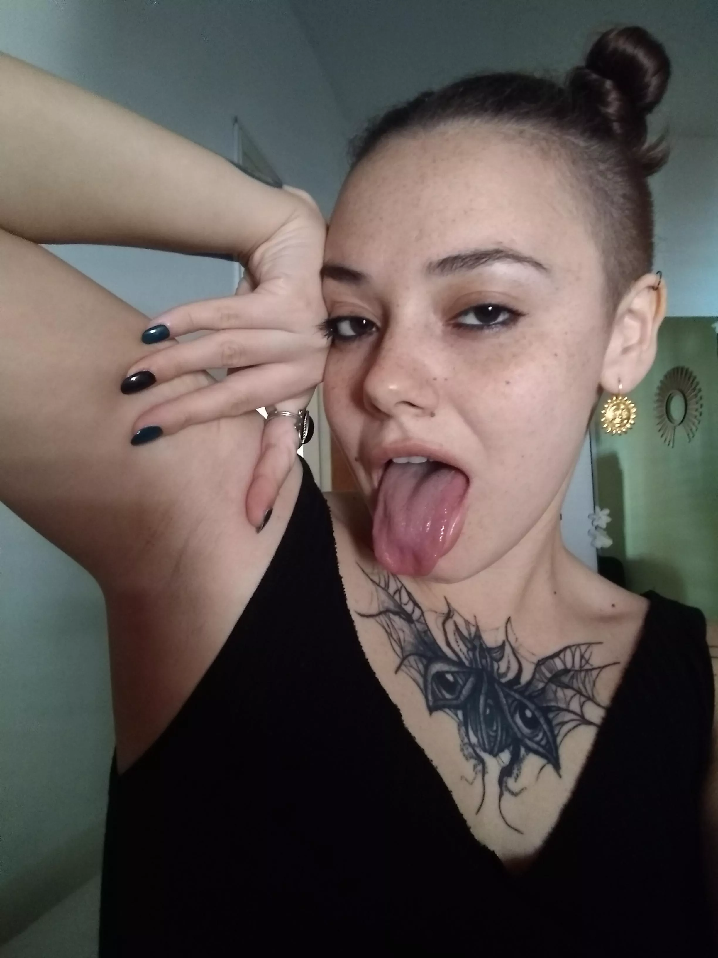 if it came I would suck them. But you little naughty you want it more right? 😚🖤 posted by RedheaddMiss