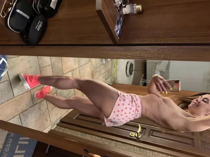 If my ass made you hard, I’d let you hit | Dropped link in comments and in my profile by uneven_vulnerability