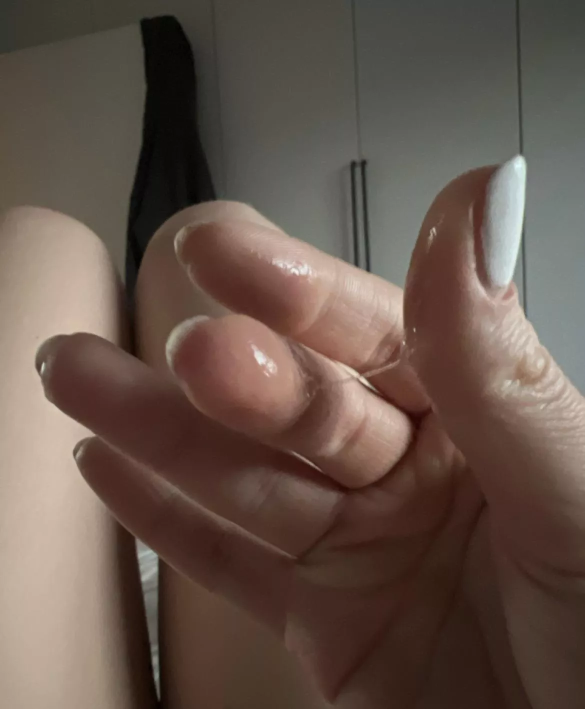 if my fingers look like this, what do you think does it look down under? 👀 posted by daphnexkappa