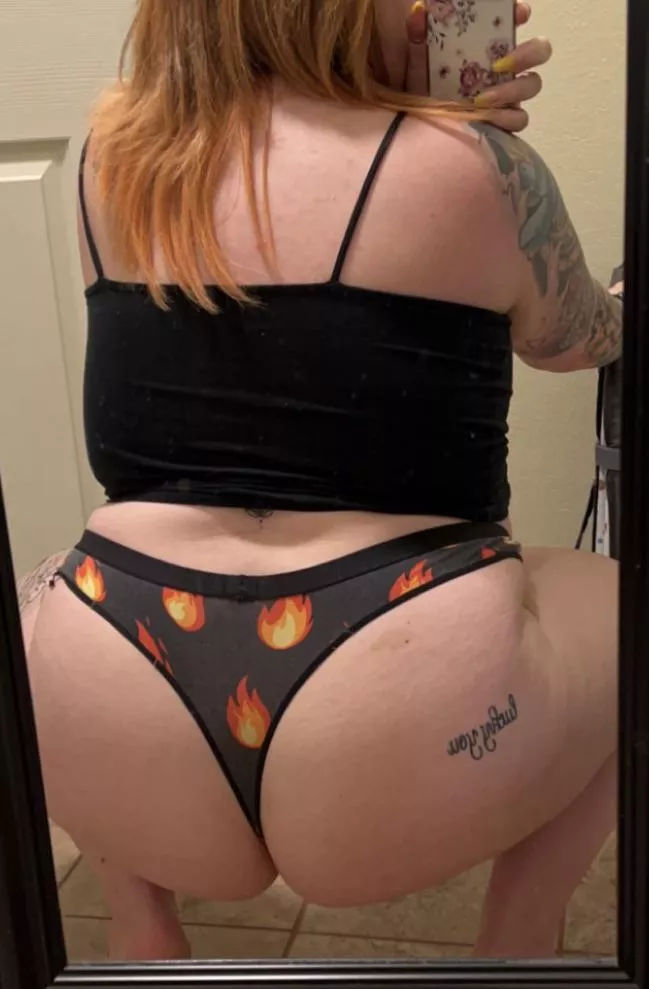 If only I had a face to smother. posted by steview_49