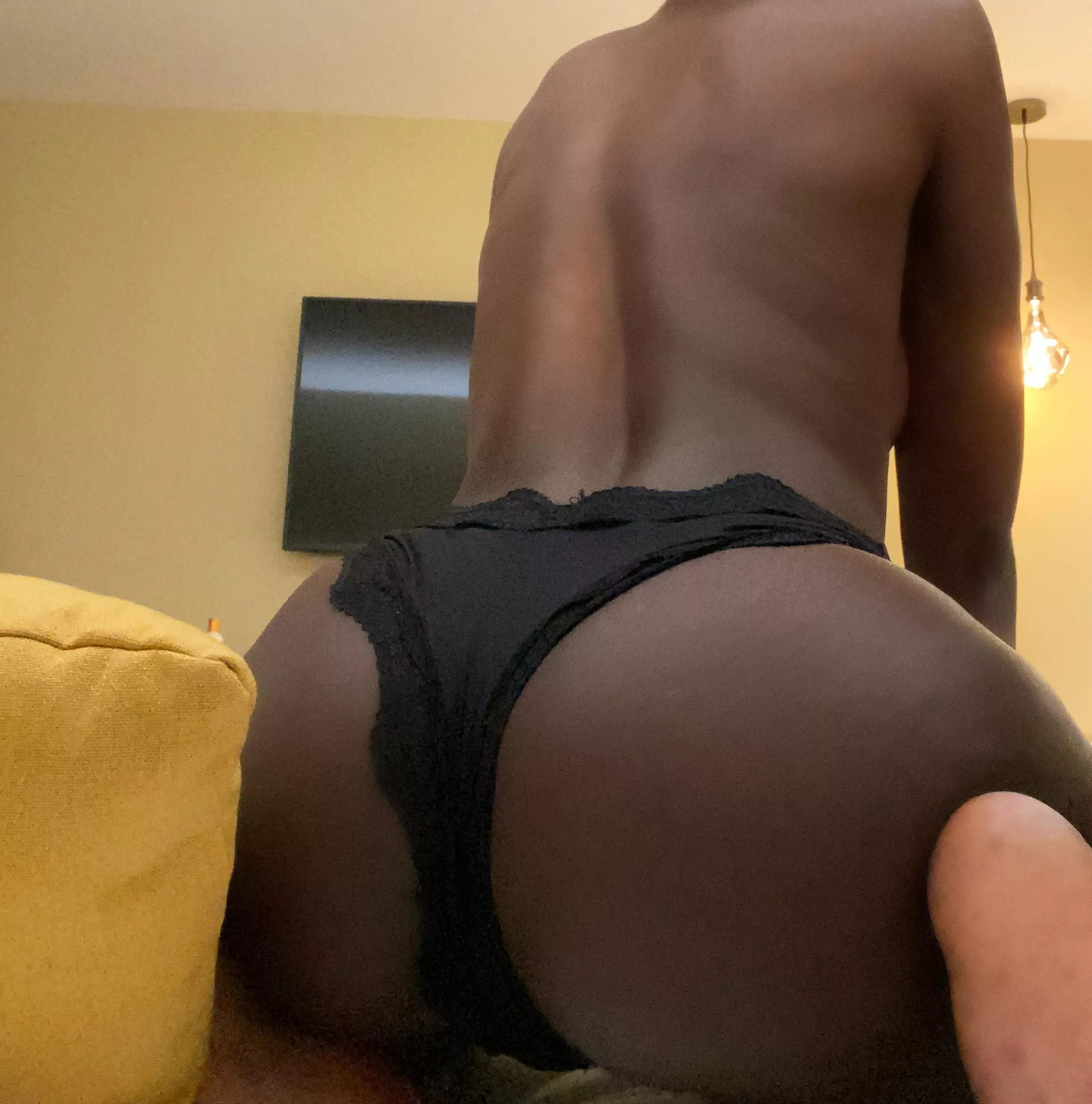 if u like my petite ass, I'd let you slap it posted by Ebonygirlvic