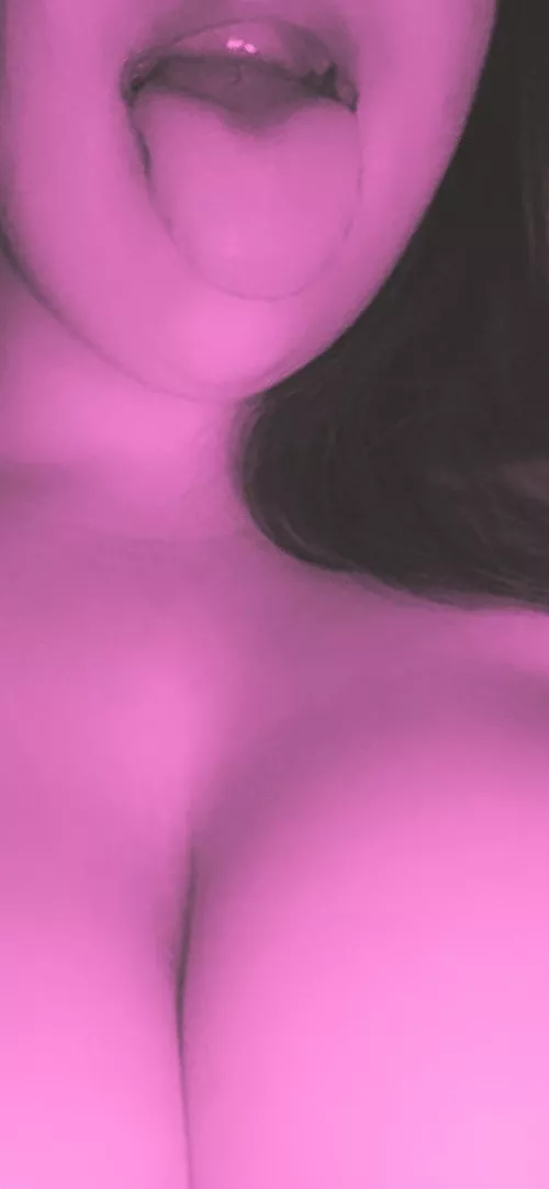 If u see this, I owe u a nude by Beanie_babyyyyy