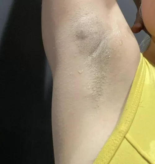 If you open the armpits, the brain becomes light. You cannot brood or become depressed. by huagyk