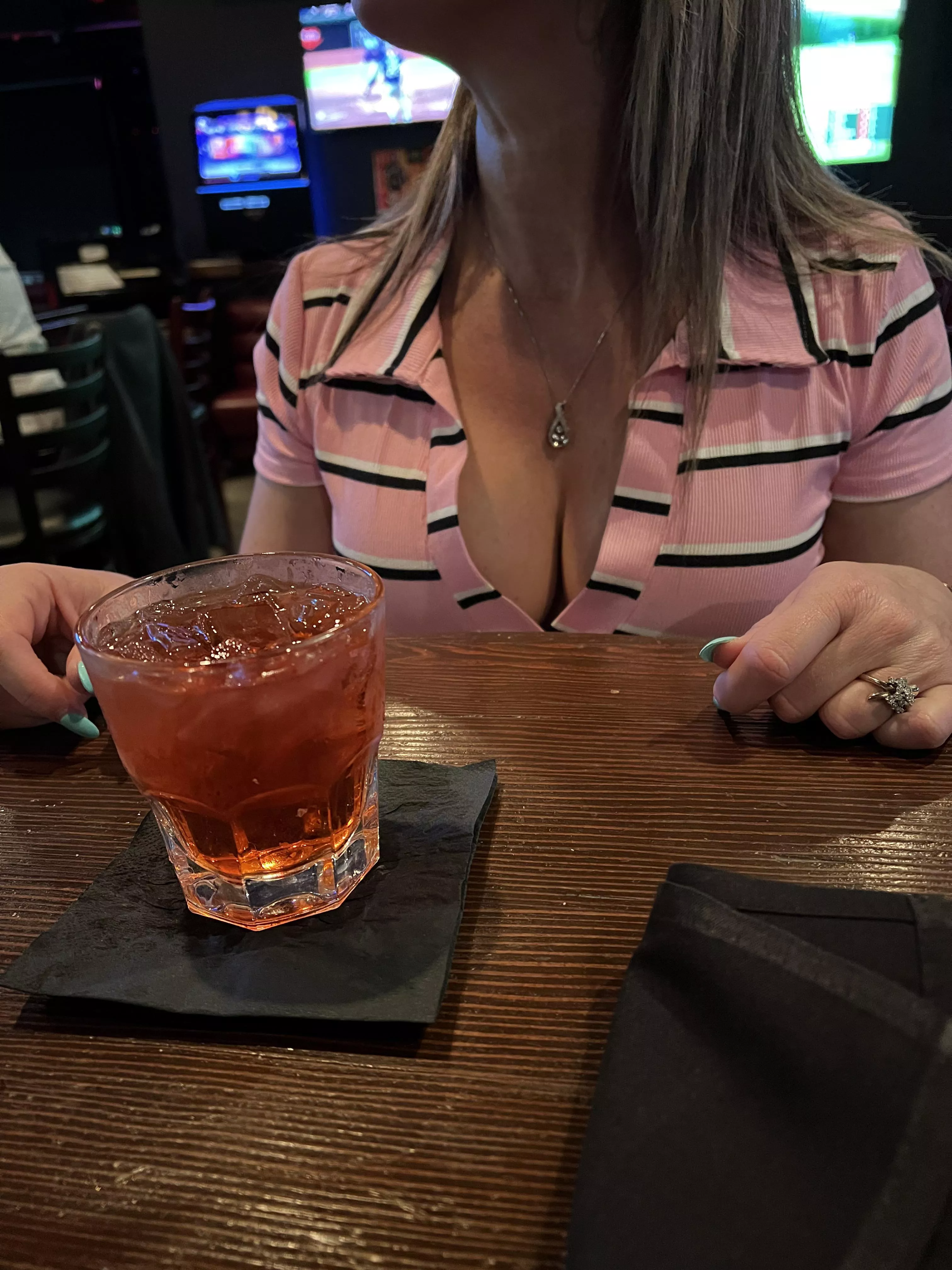 If you seen the ring in her finger would you still want to approach her? posted by verysexywife420