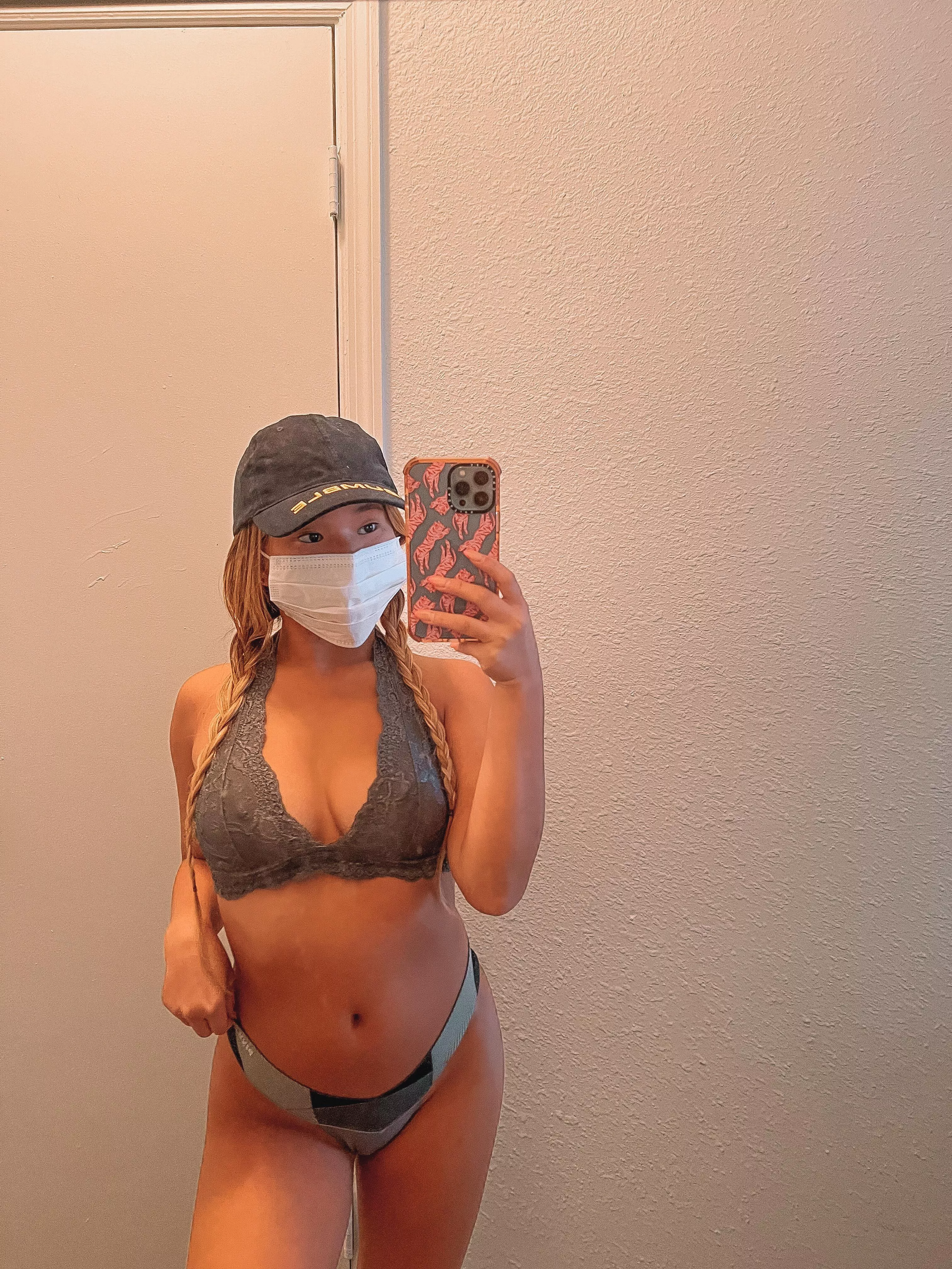 If you stopped scrolling for me, hi 😉 posted by abgpanda123