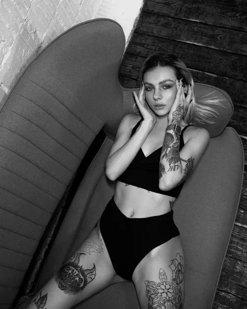 If you took a second to checkout my tits, you are awesome! by StandingOutcome