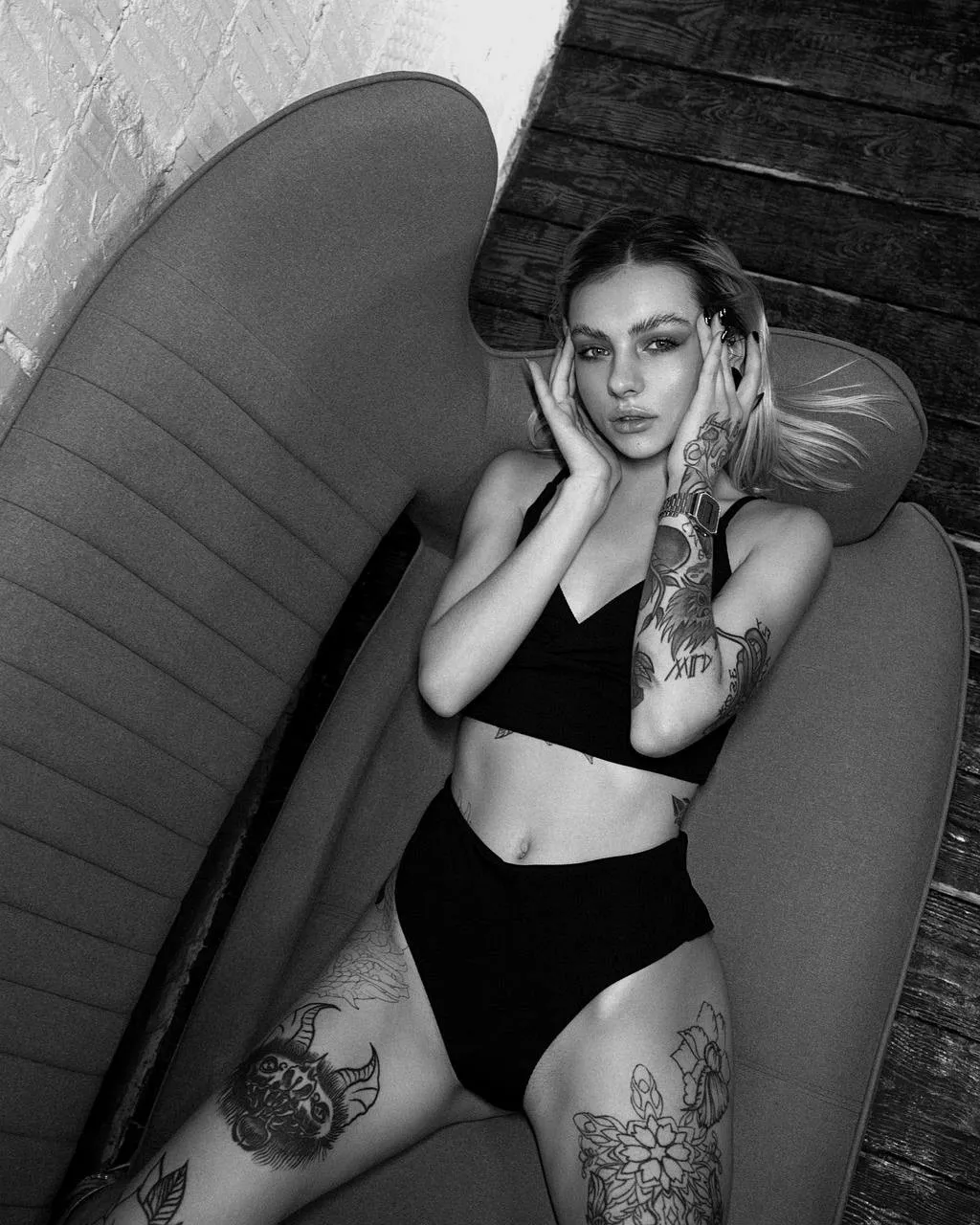 If you took a second to checkout my tits, you are awesome! posted by StandingOutcome