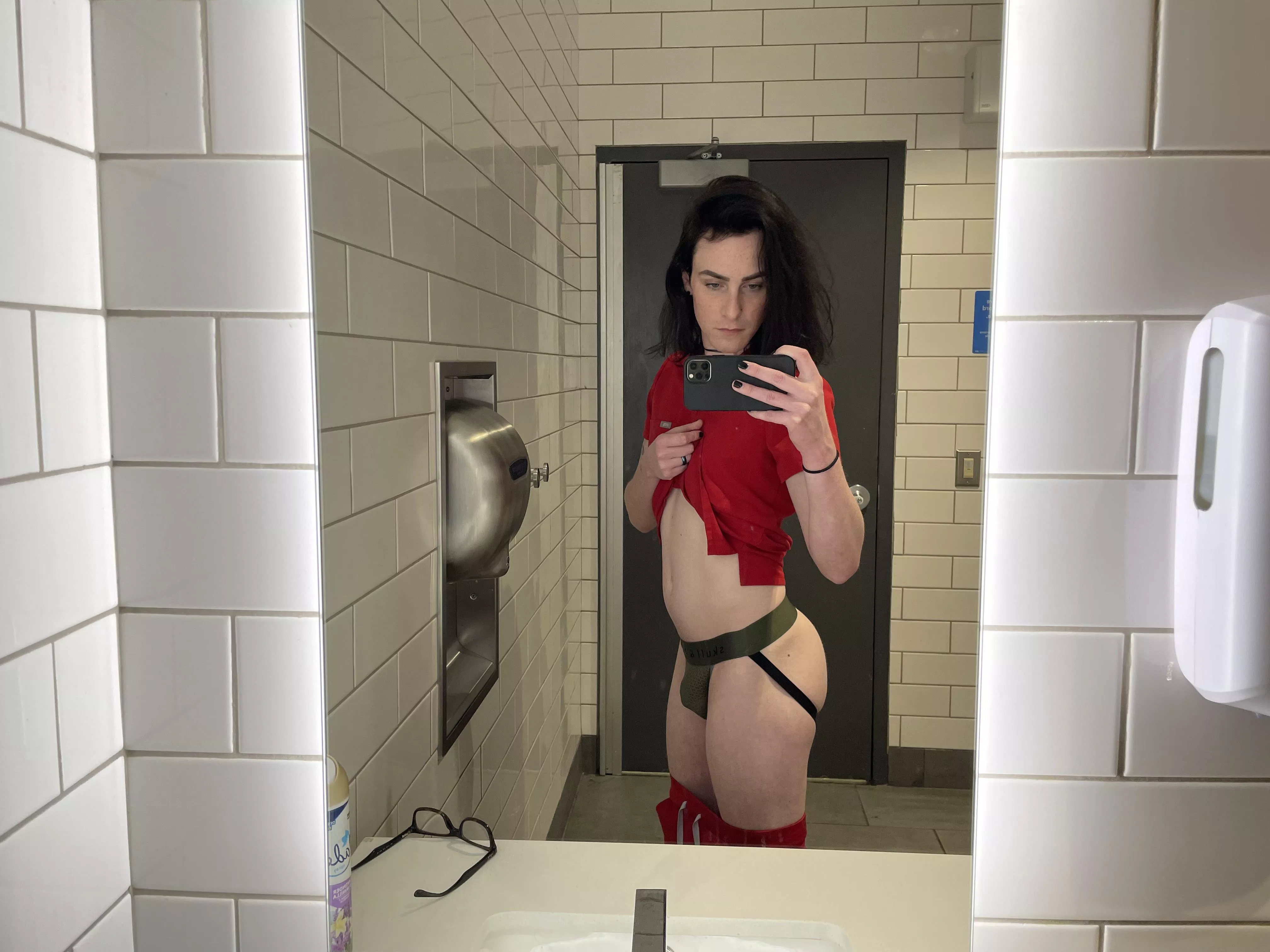 If you walked into the bathroom and saw me like this, what would you do? posted by mformickixxx