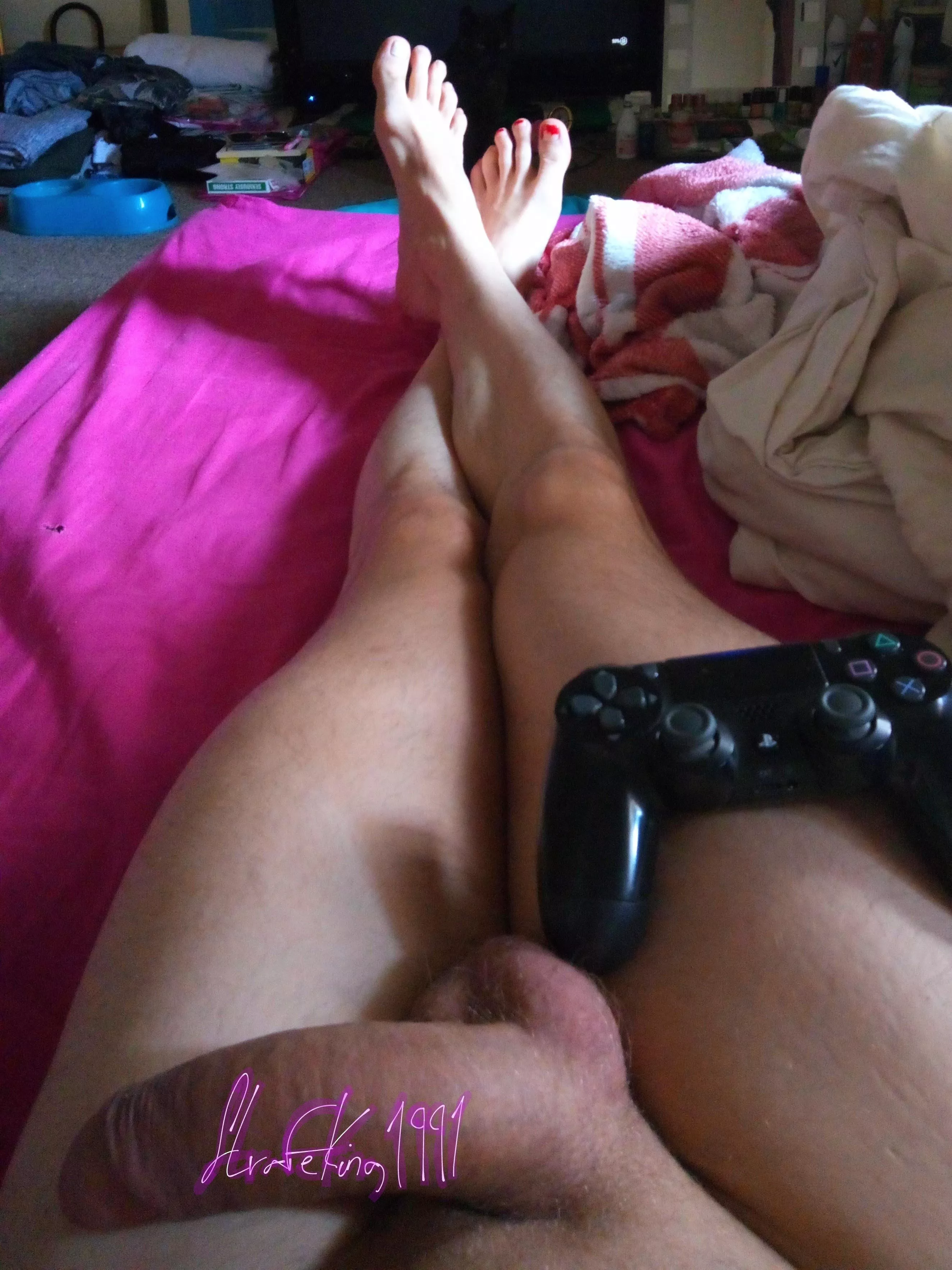 If you want to see her hard please make a request 😚💋💋 posted by StrafeKing1991