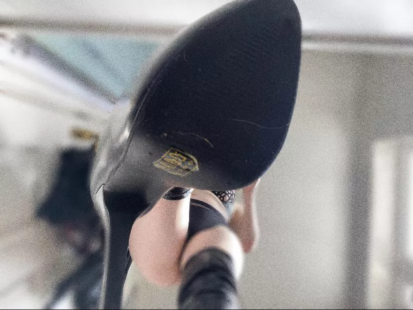 If you’re gonna cum, it’ll be on my boots and then you’ll spend the next ten minutes after worshipping them! [domme] posted by Miss-Violet11