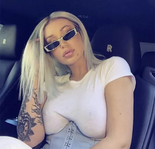 Iggy Titties by CollectPesos