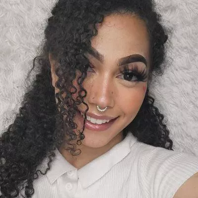 I…—I… I’m new 👋🏽 posted by Ts_Mirage