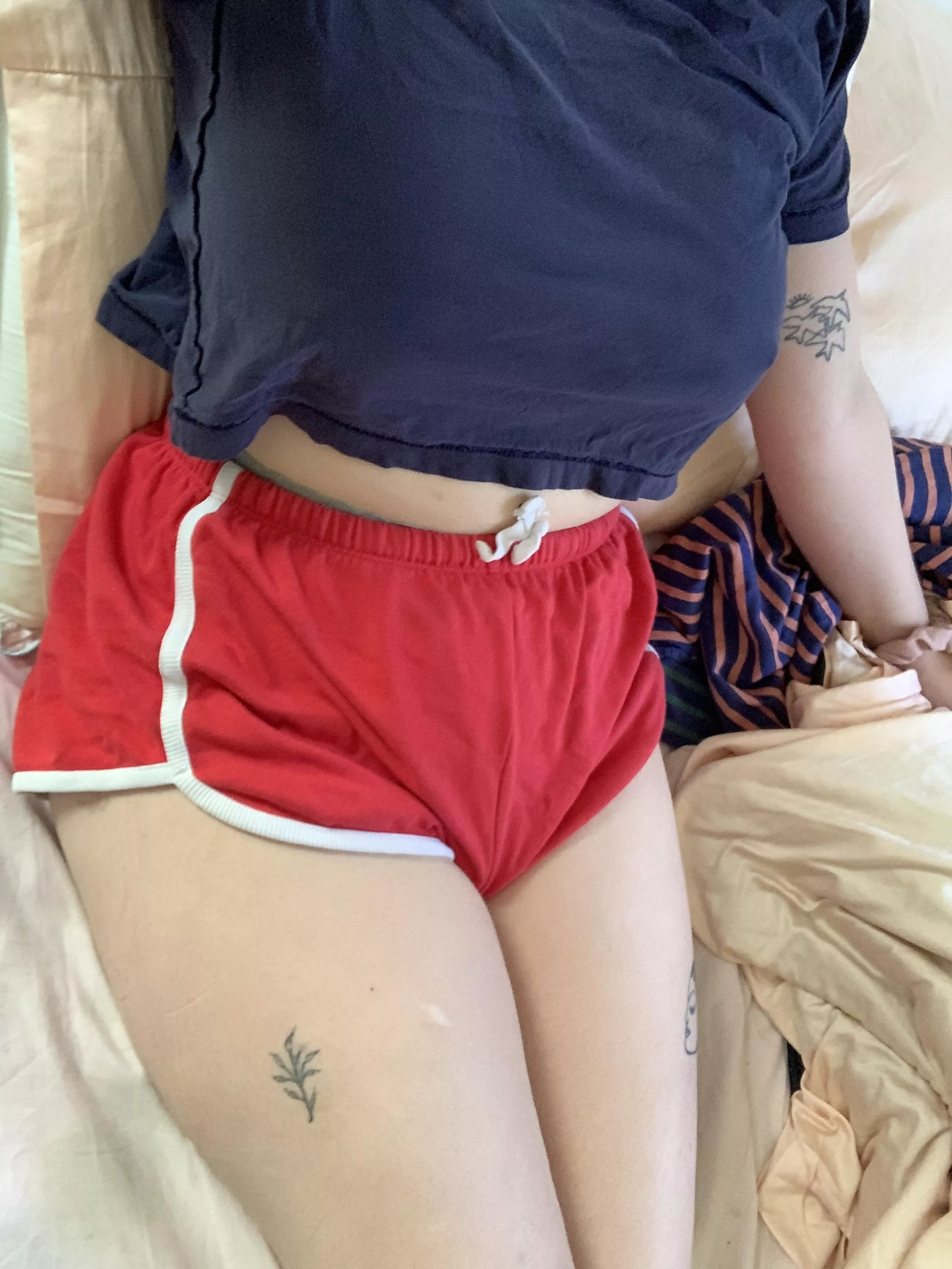 ik this is mild. but i’m shy n i think my thighs are kinda cute 🥺 posted by Salt-Particular-9414