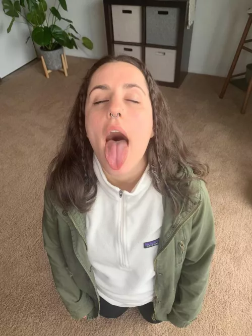 i'll always make time to swallow your load❤️ by _daisie