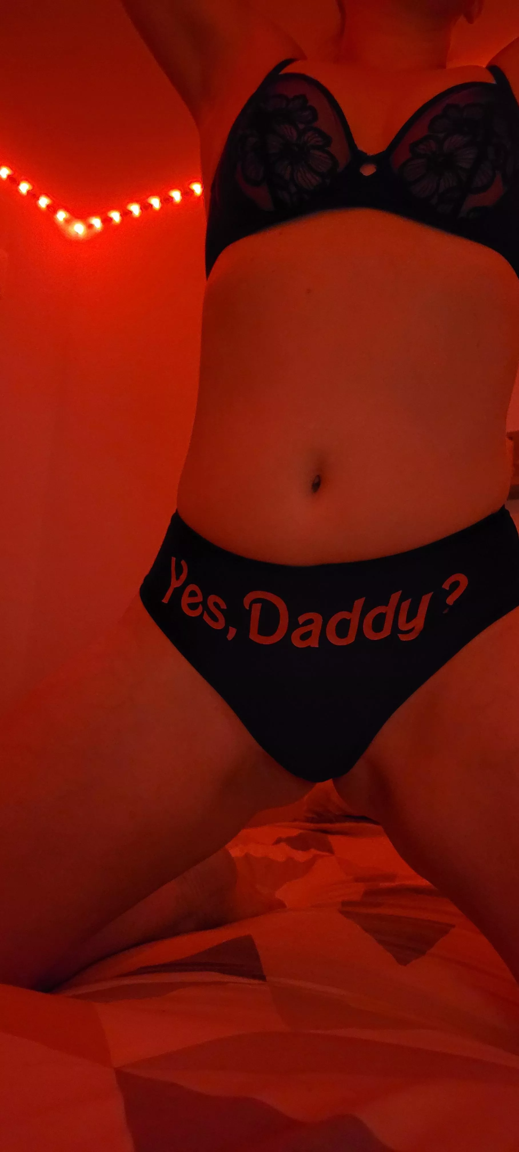 I'll do anything daddy! posted by irishwifenextdoor