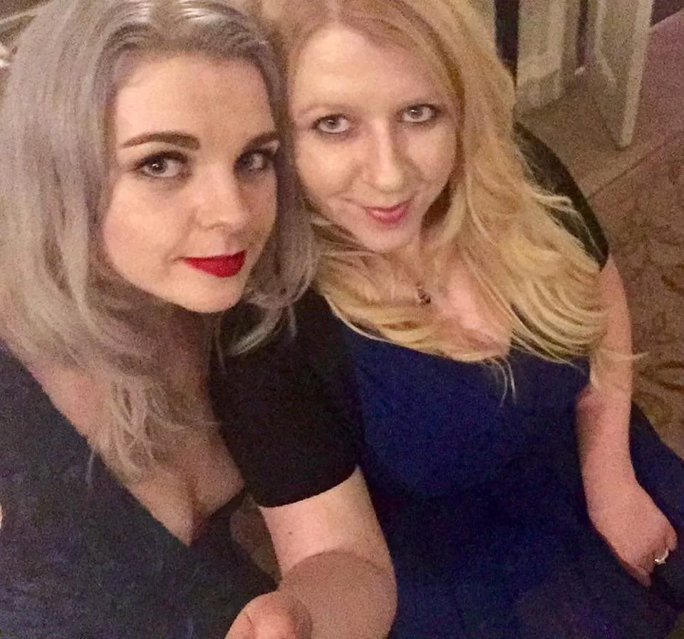 I'll let the audience decide. 10ups and we get every last inch of Michelle (left) on display. posted by Liontamer2019